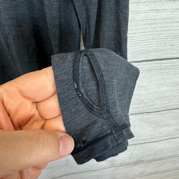 Lululemon Active Women's Dark Gray Long Sleeve Lightweight Tee - Picture 5 of 9